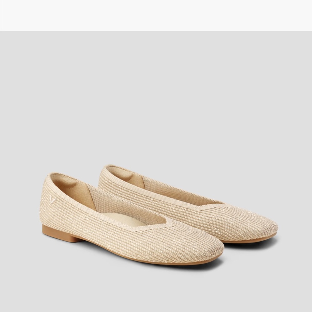 VIVAIA Square-Toe V-Cut Flats (Margot 2.0)